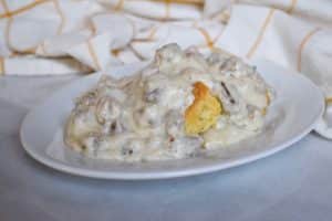 BoBo's Classic Gravy...a new classic for me! - KendellKreations