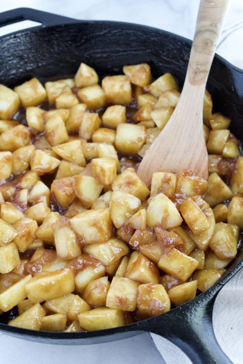 Cooking the Honeycrisp Apple Pie filling