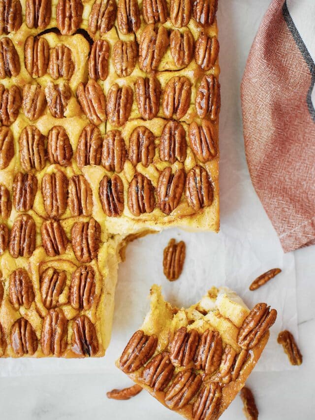 Pumpkin Pecan Praline Sticky Buns