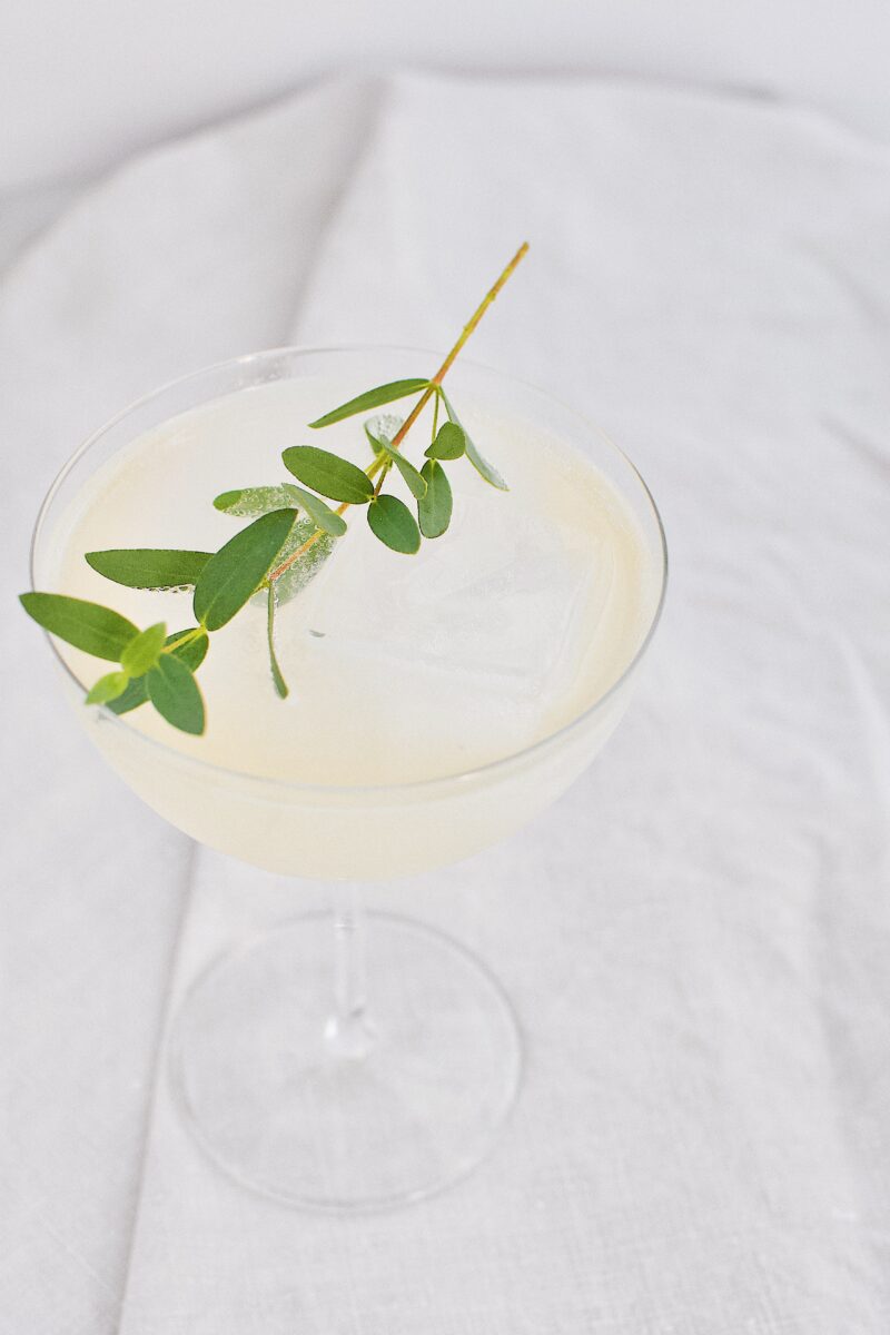 Sparkling Pear and Elderflower Lemonade cocktail recipe