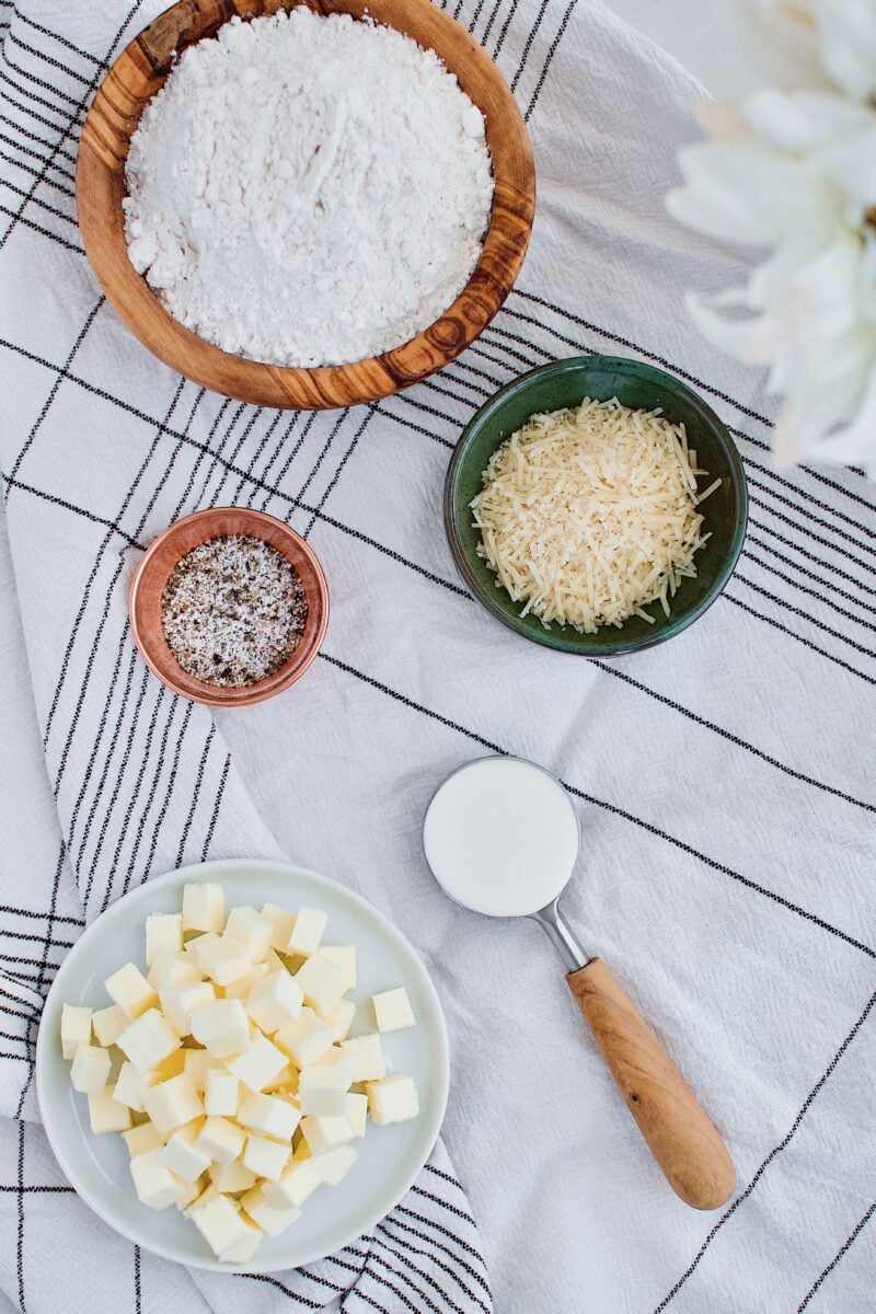 Parmesan Pie Crust ingredients