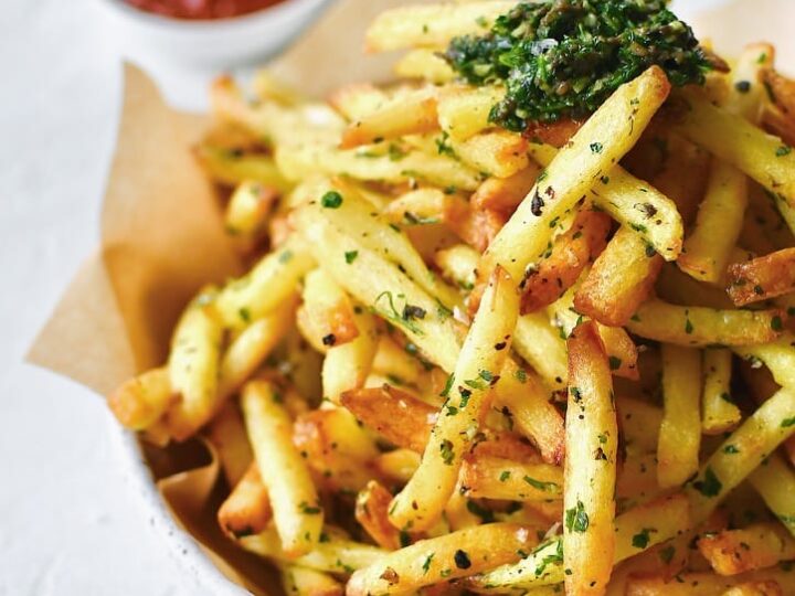 Baked French Fries tossed in truffle garlic paste.