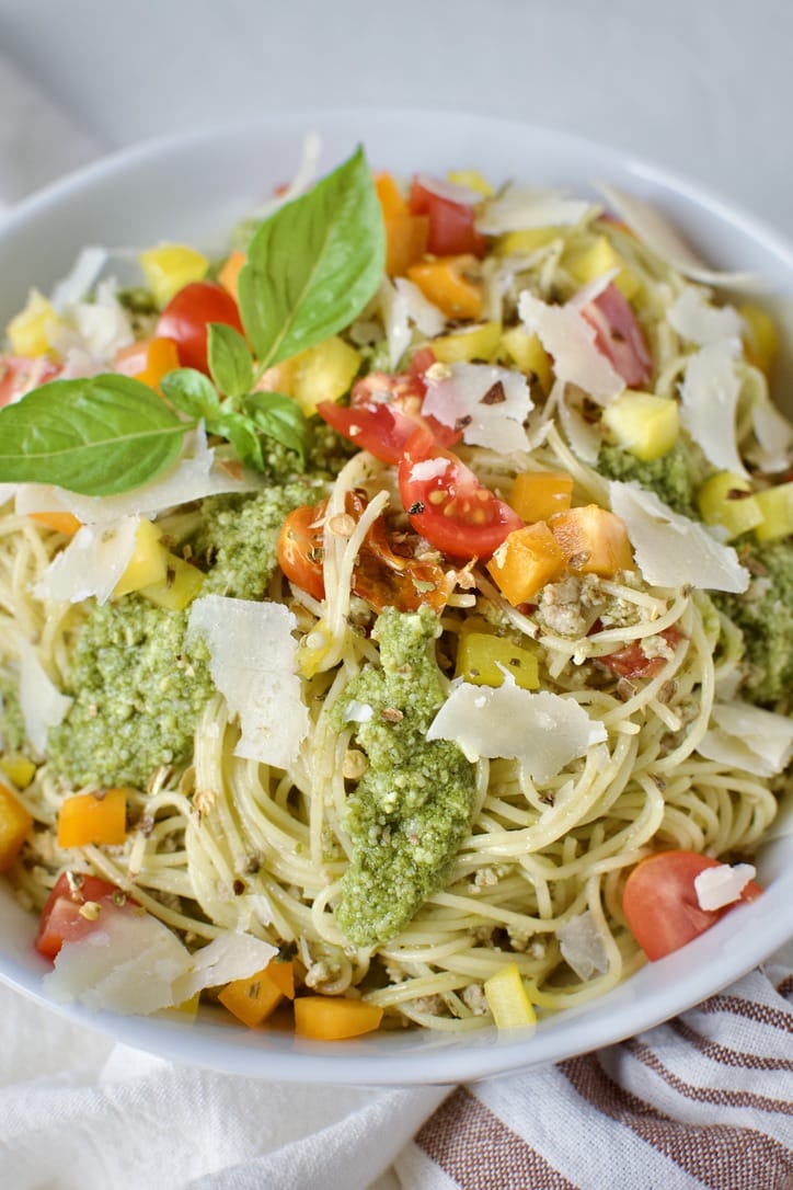 Pesto Spaghetti in a bowl, ready to eat.