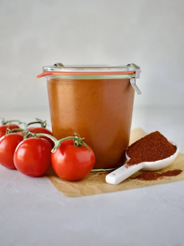 Quick and Easy Homemade Red Enchilada Sauce Recipe