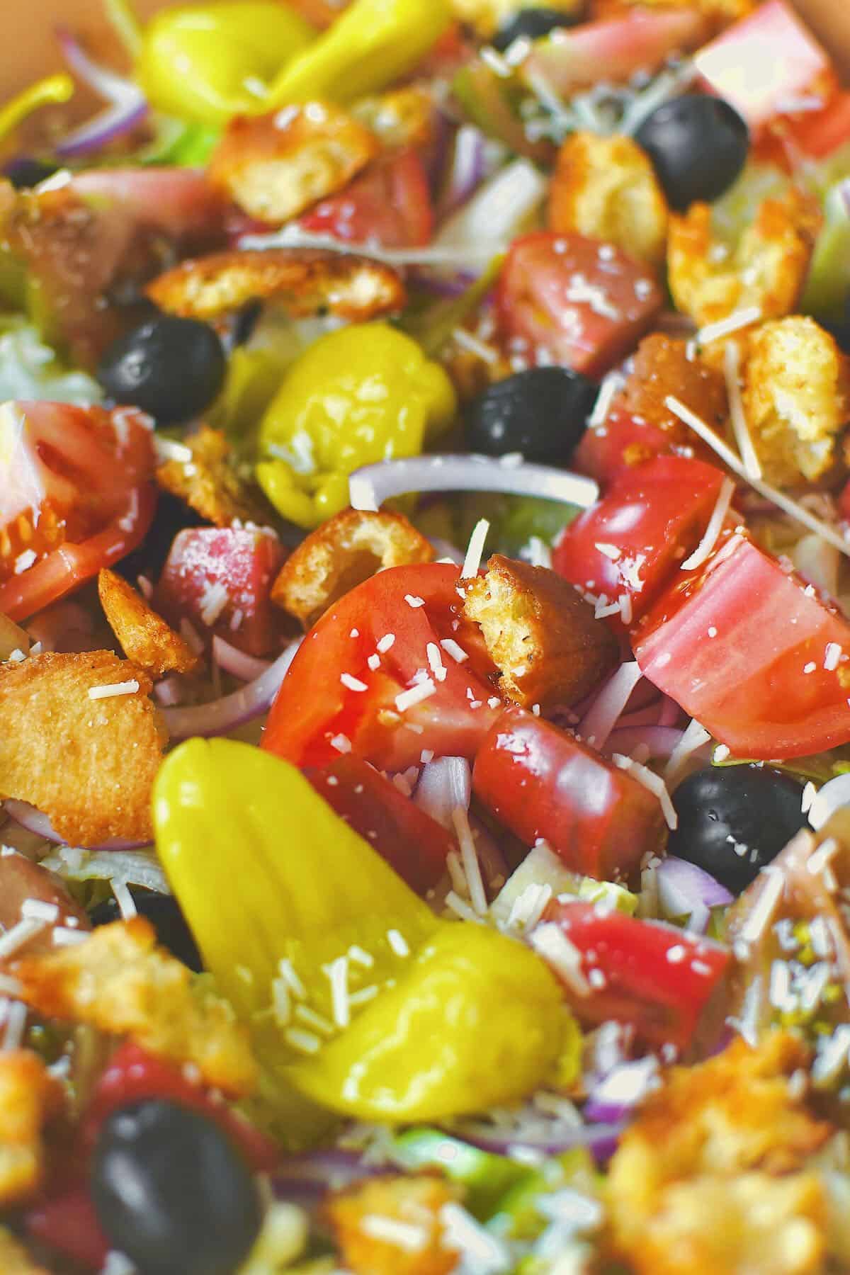 Prepared salad before tossing.