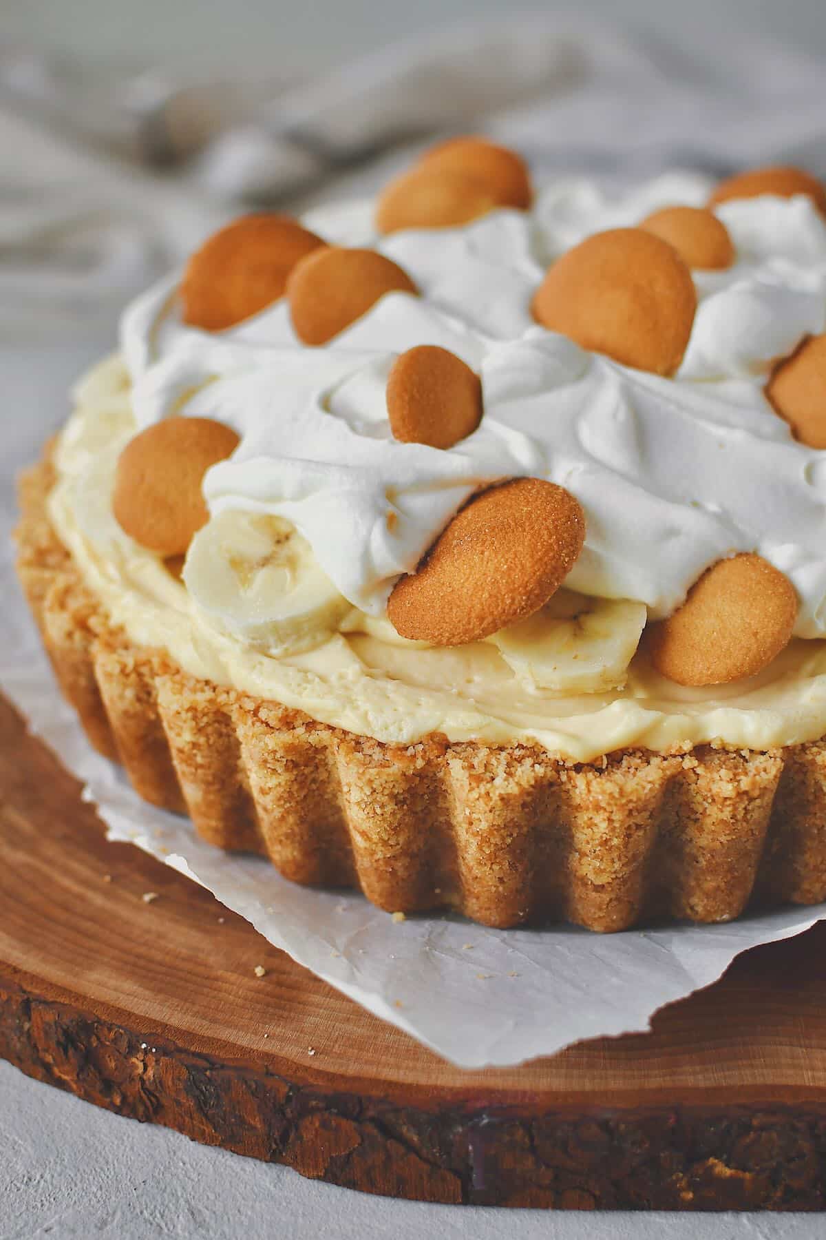 Banana Pudding Pie ready to be sliced and eaten.